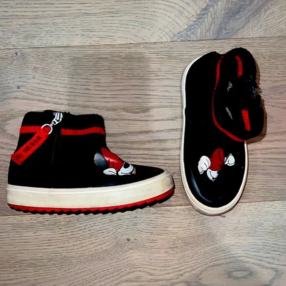 Zara Shoes Minnie Mouse Disney High Top Sneakers Interior